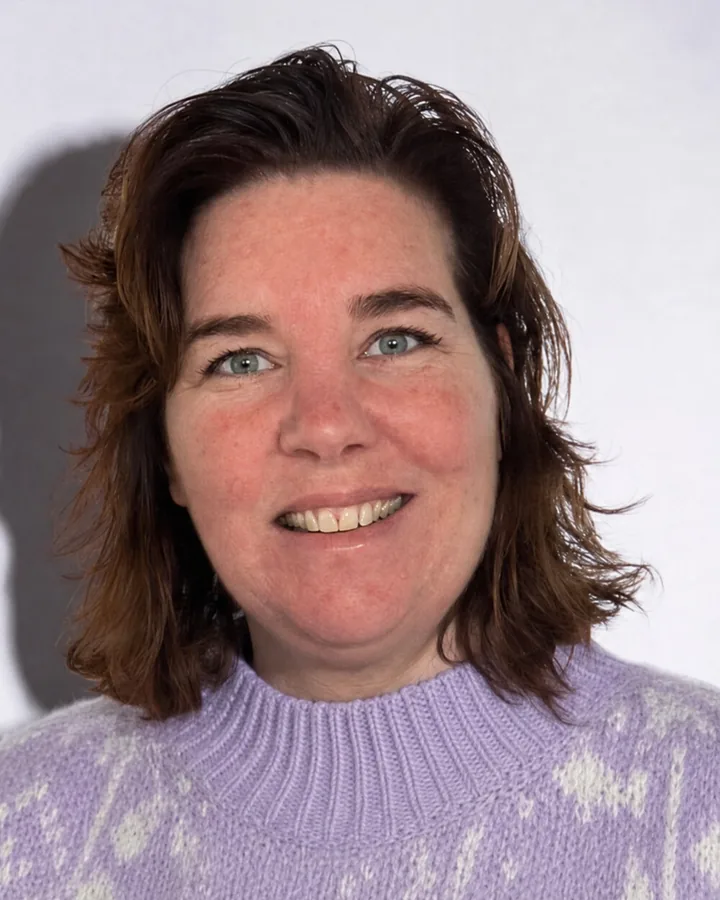 Femke van Staveren, Administratief en Regelgeving